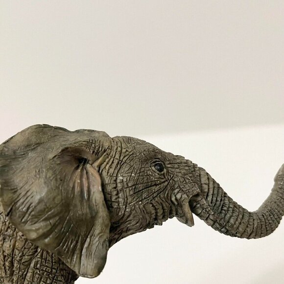 Vintage Elephant Resin Figurine 4.5 Inch Long Figure - Picture 12 of 16